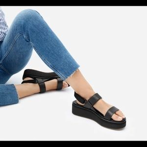 Everlane Black Leather Platform Sandals Size 6